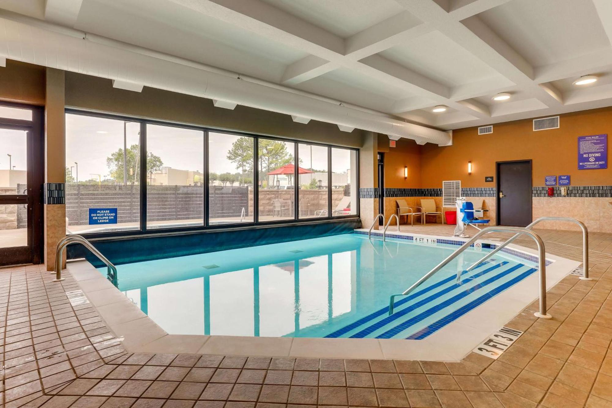 Drury Inn & Suites Birmingham Lakeshore Drive Экстерьер фото