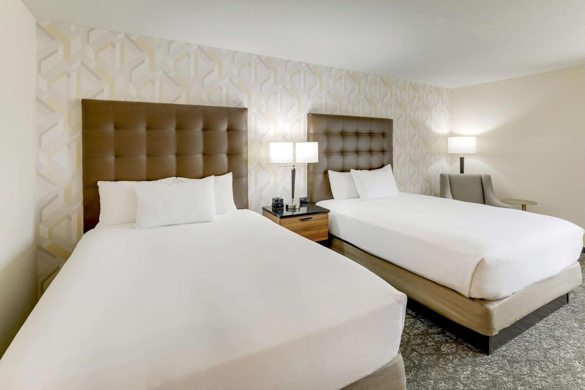 Drury Inn & Suites Birmingham Lakeshore Drive Экстерьер фото