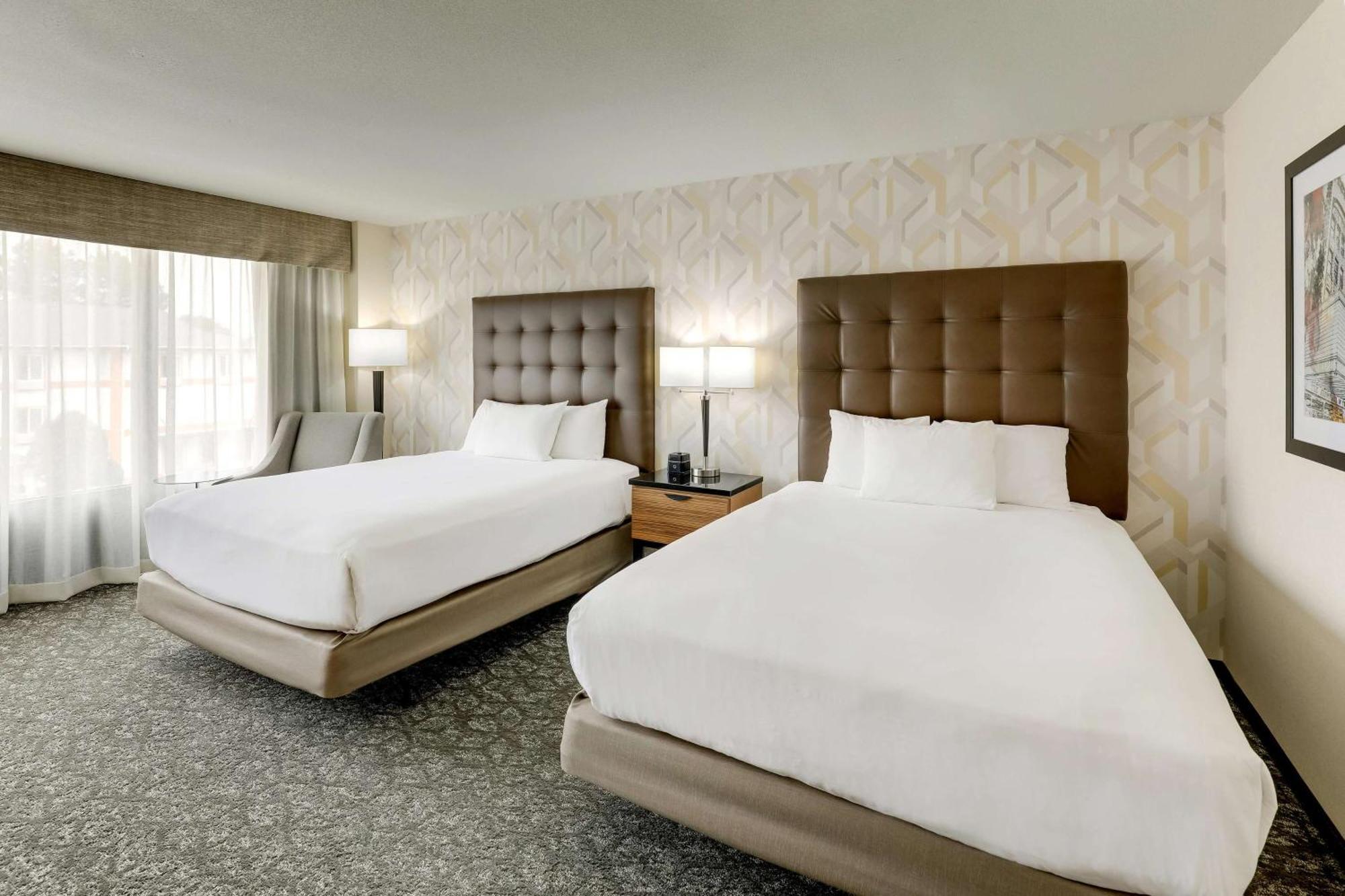 Drury Inn & Suites Birmingham Lakeshore Drive Экстерьер фото